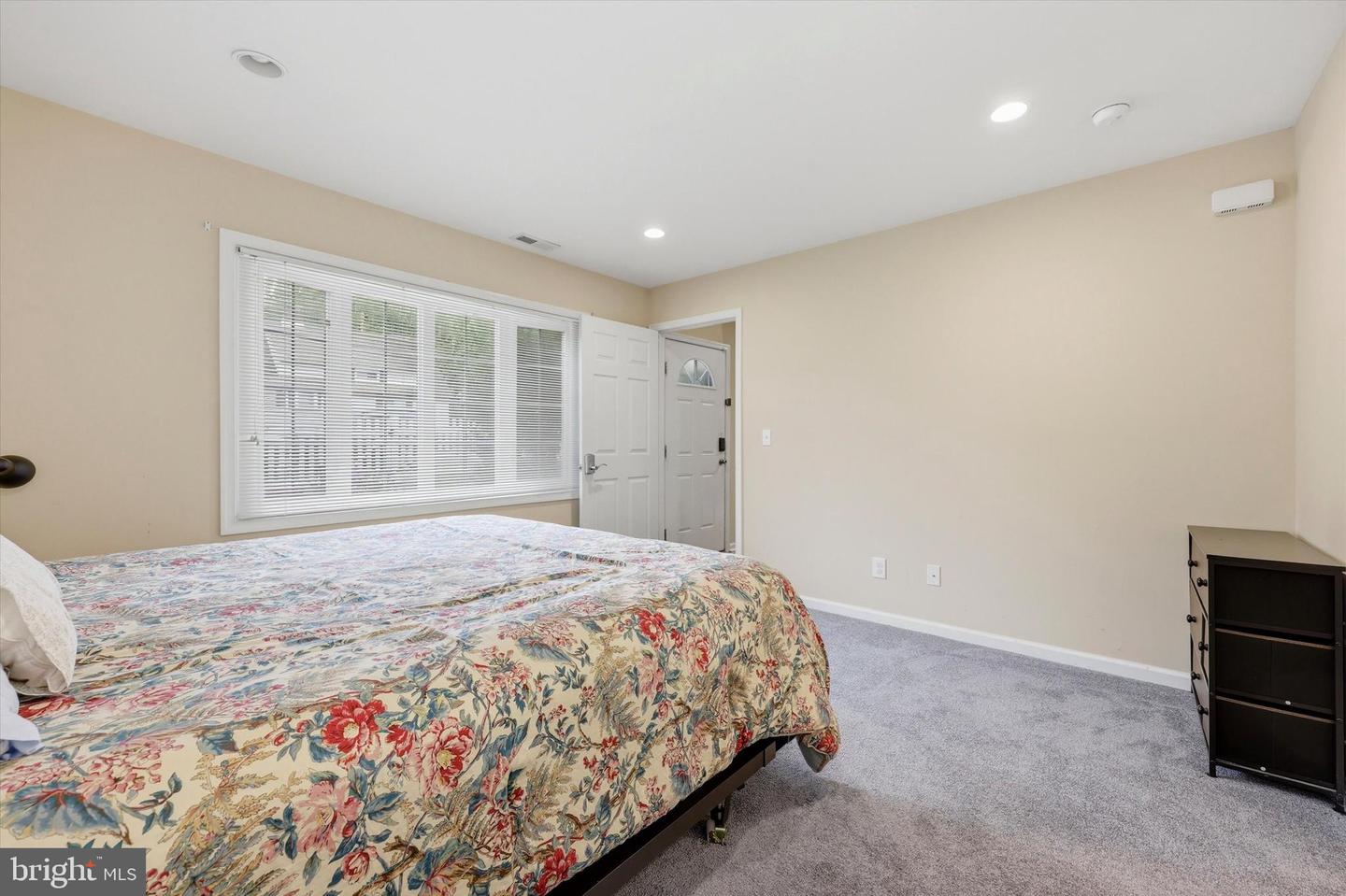 9342 Campus Ln Property Photo 15