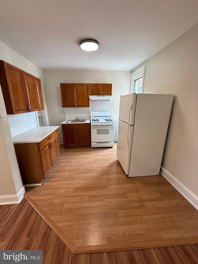 1330 E Luzerne St #2 Property Photo 1