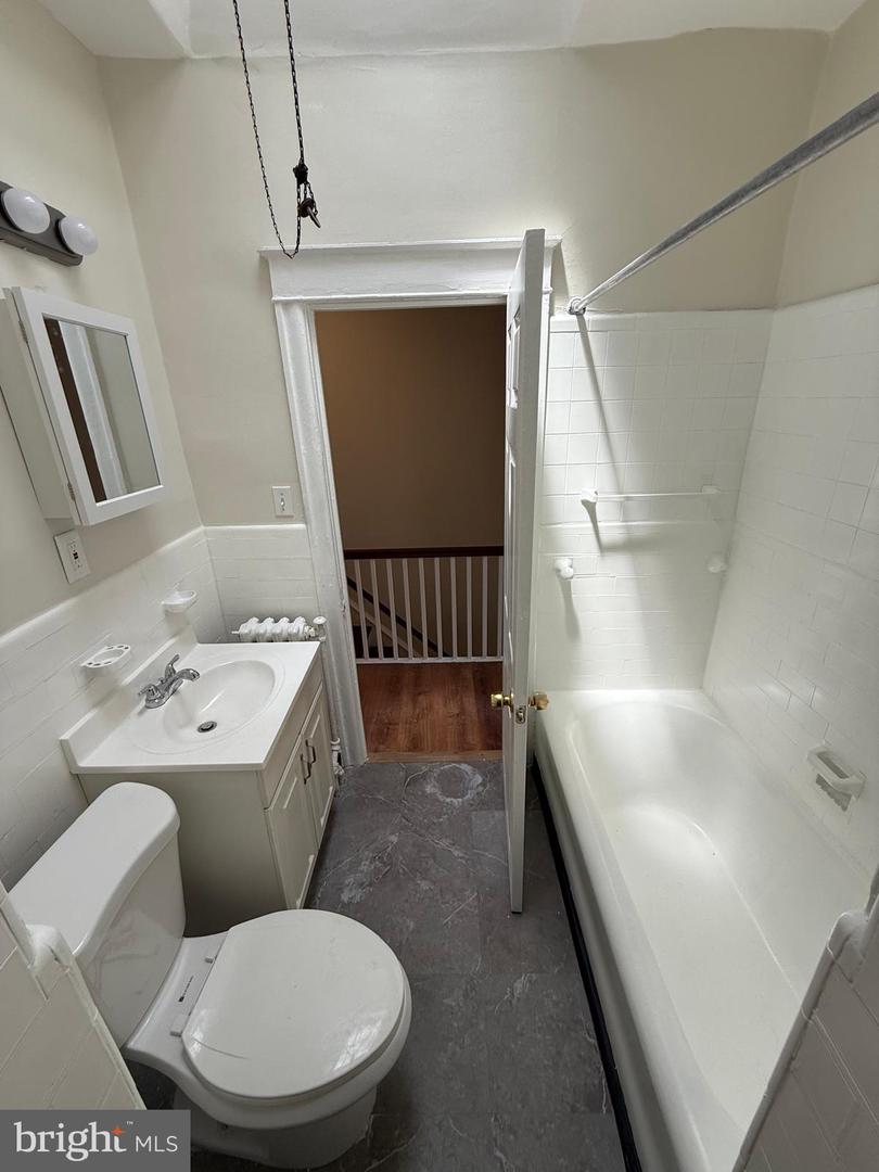1330 E Luzerne St #2 Property Photo 4