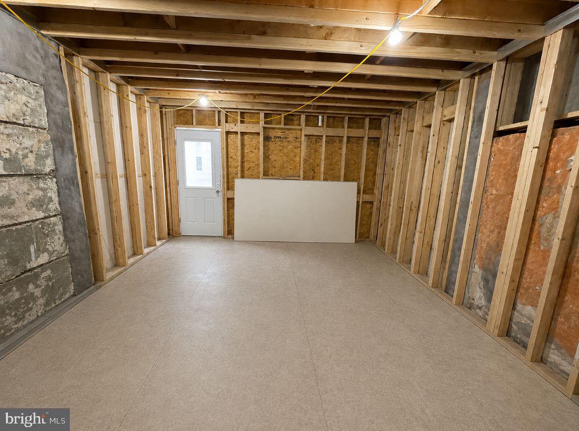 1417 S Philip St Property Photo 5