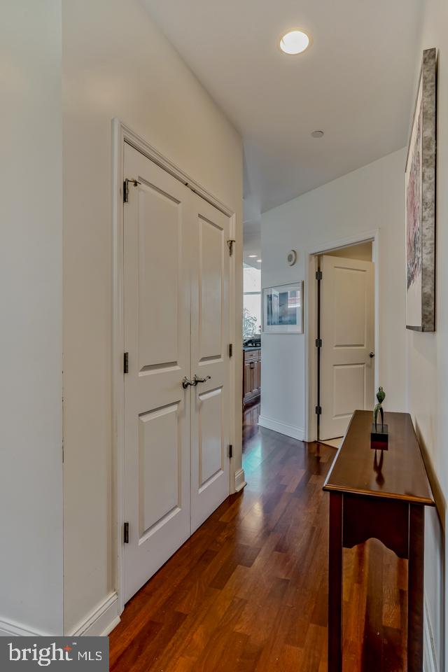 440 S Broad St #801 Property Photo 29