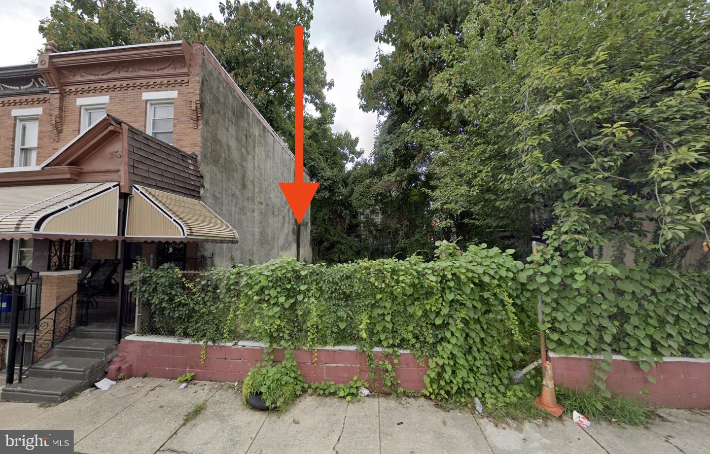 2532 N Hollywood St Property Photo 1