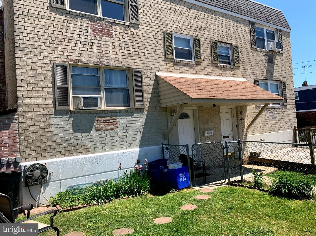 9403 Lansford St Property Photo 1