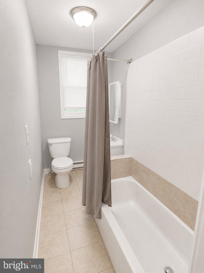 7020 Woodland Ave Property Photo 22