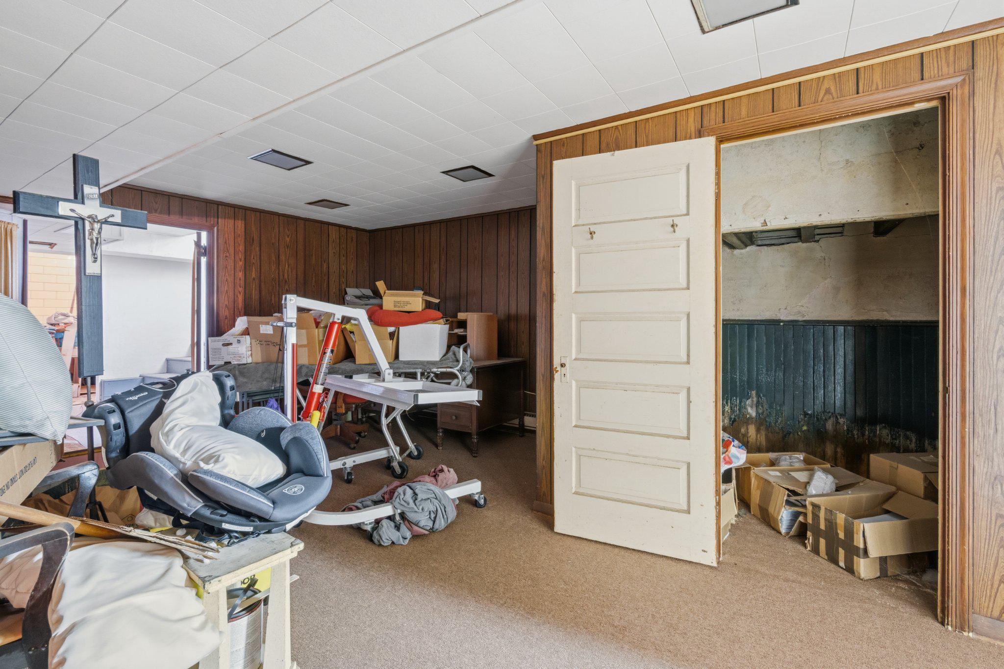 3711 Midvale Ave Property Photo 29