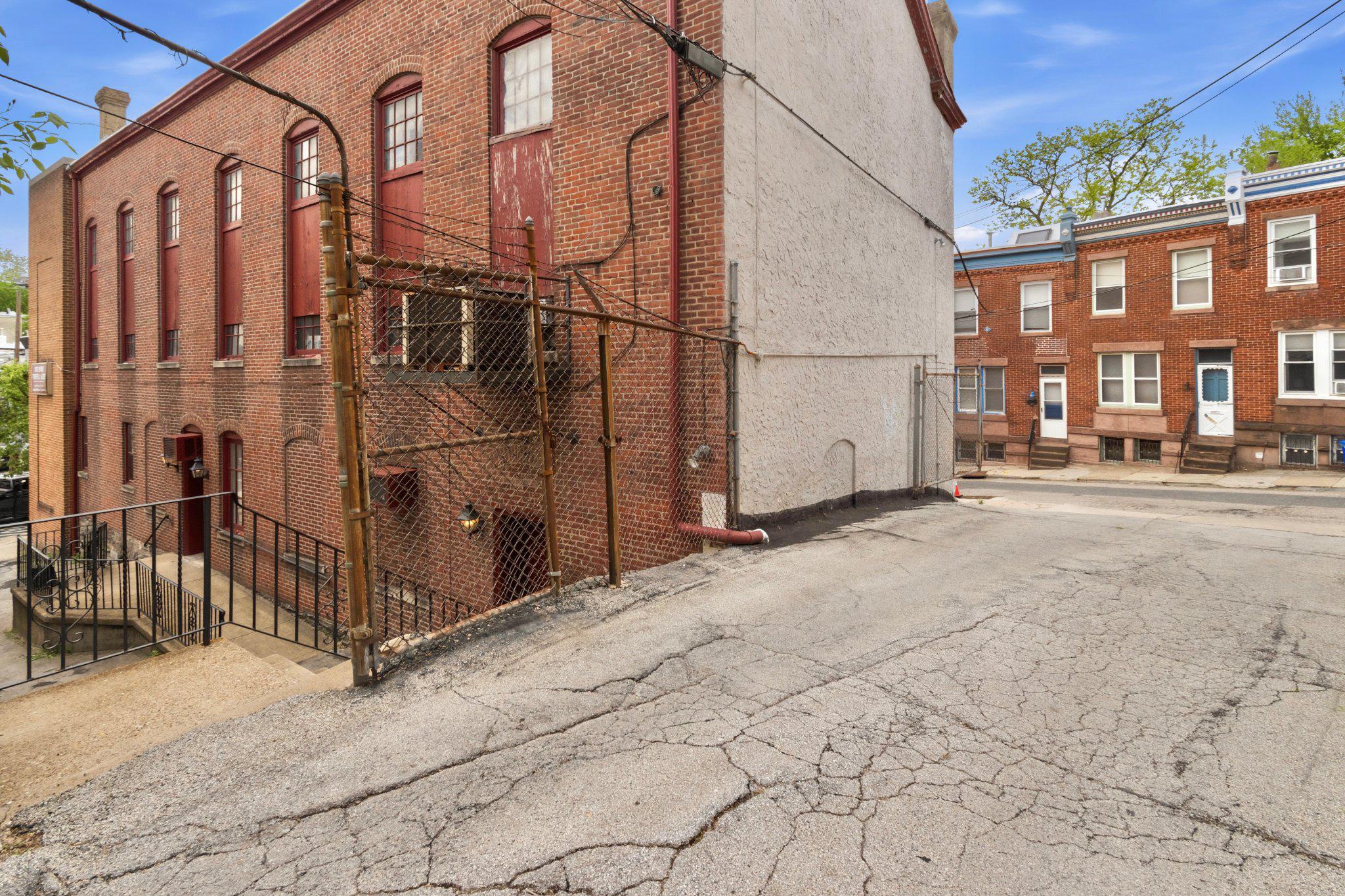 3711 Midvale Ave Property Photo 38