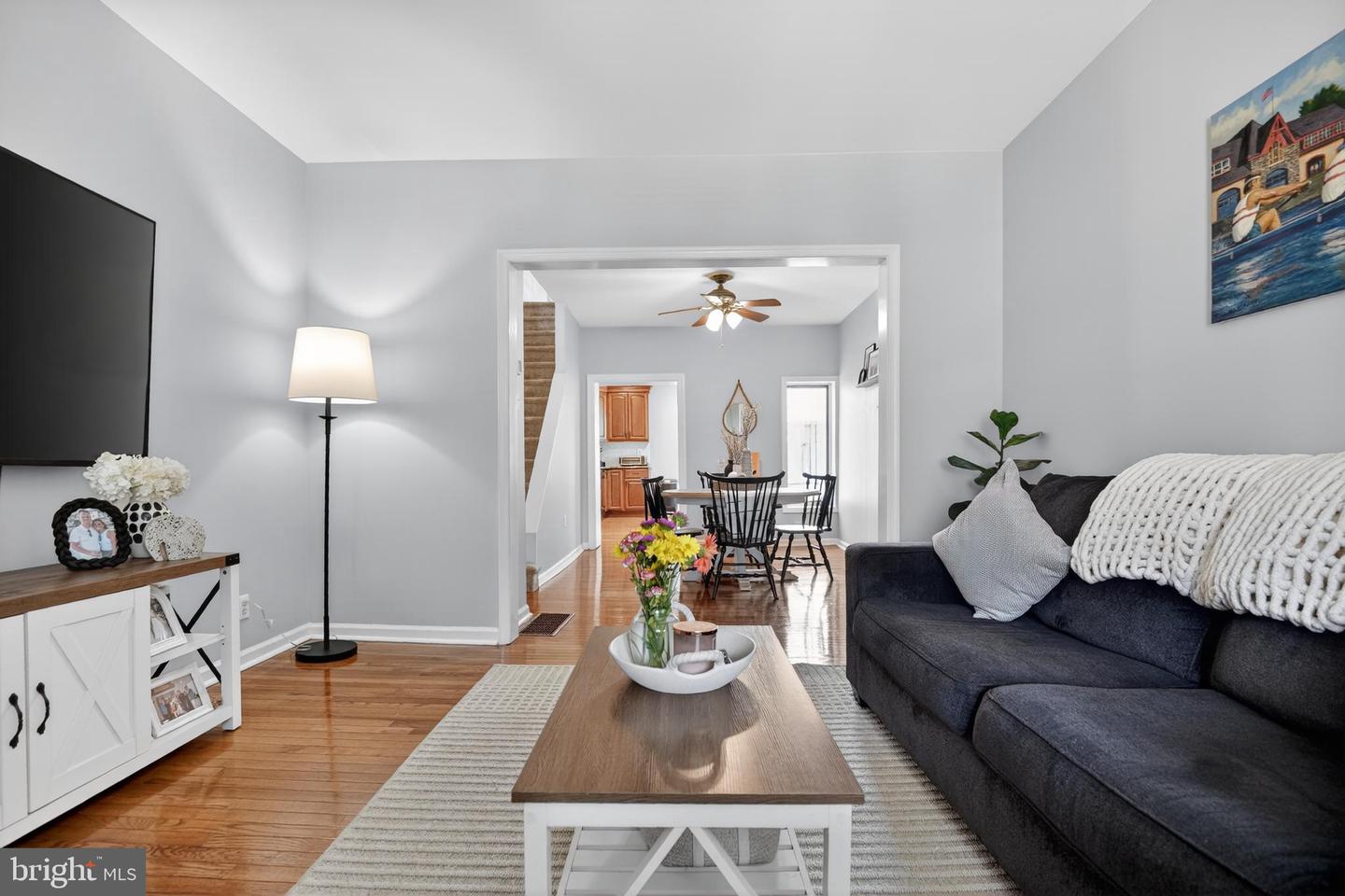 259 Lauriston St Property Photo 4