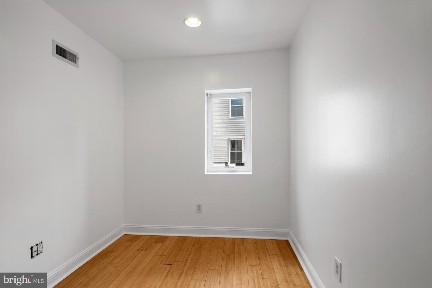 2539 Webb St Property Photo 21
