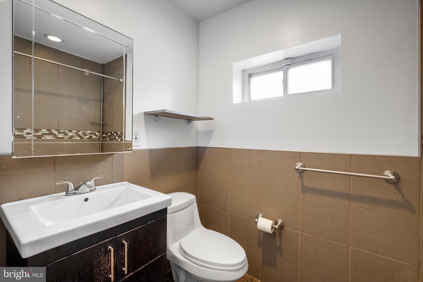 2539 Webb St Property Photo 25