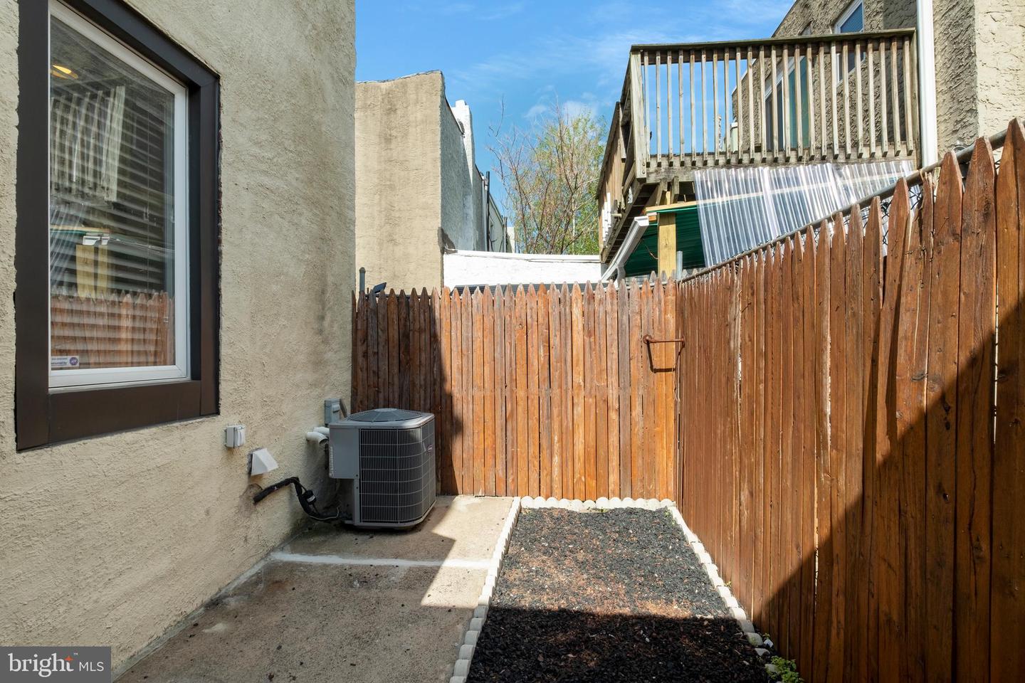 2539 Webb St Property Photo 30