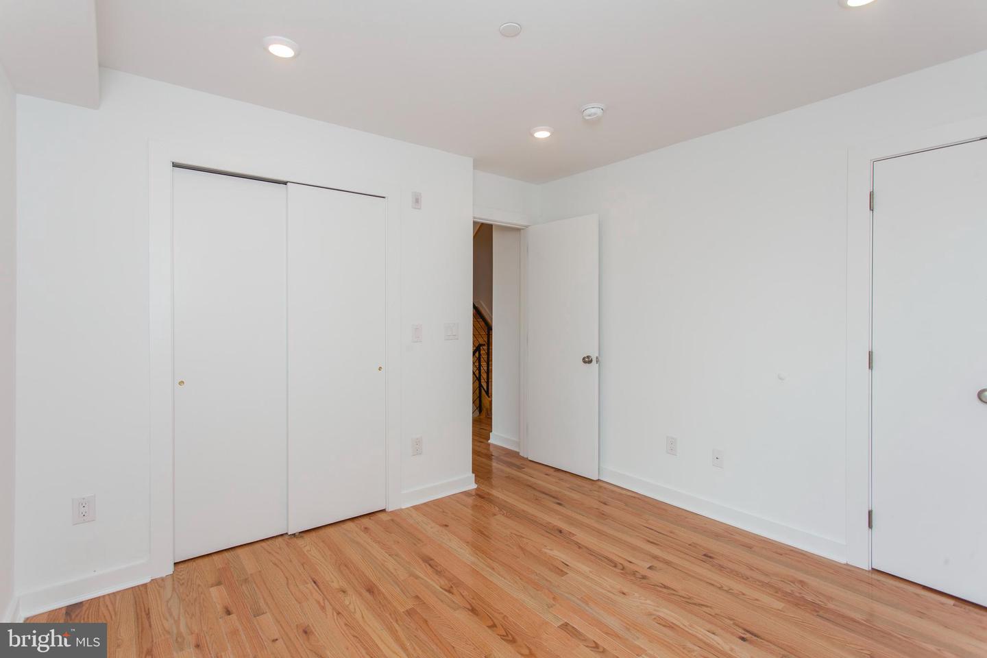 2123 Dickinson St Property Photo 40