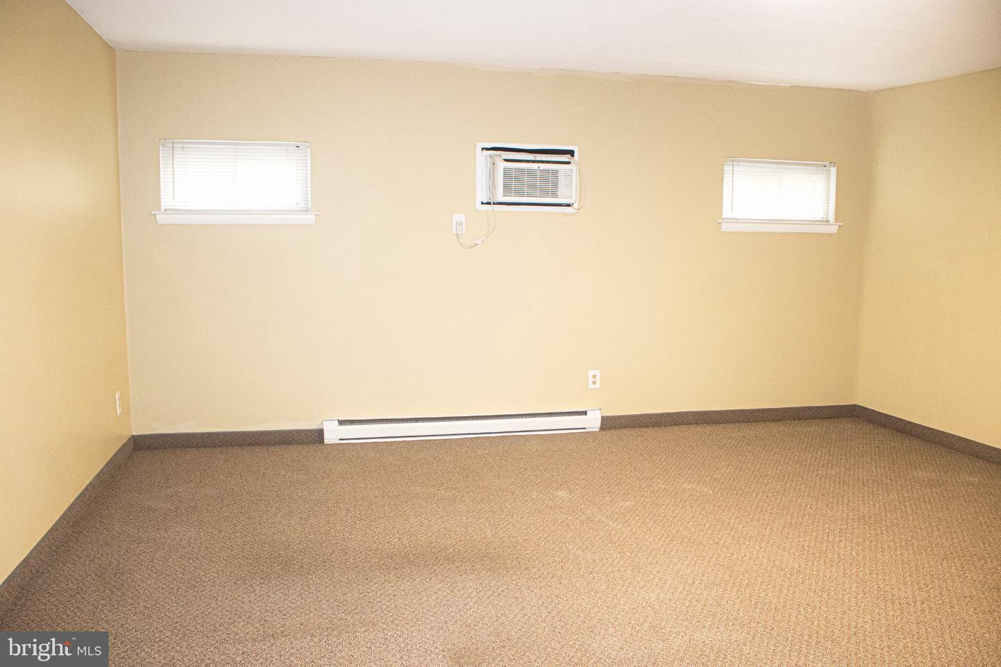 7727 Germantown Ave Property Photo 8