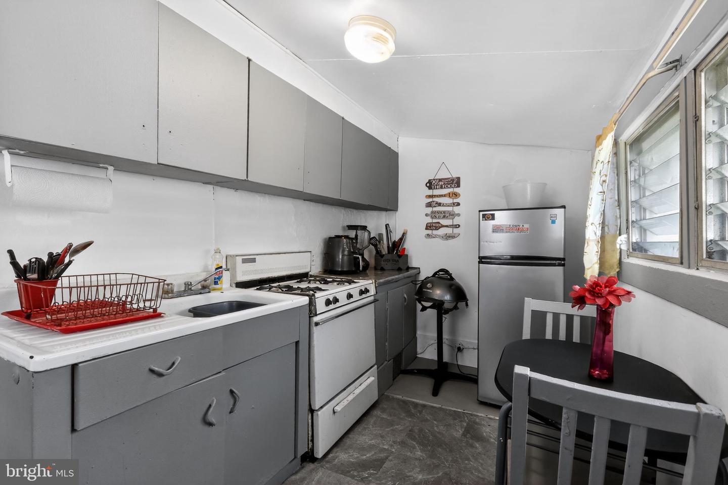 5542 Morris St Property Photo 15