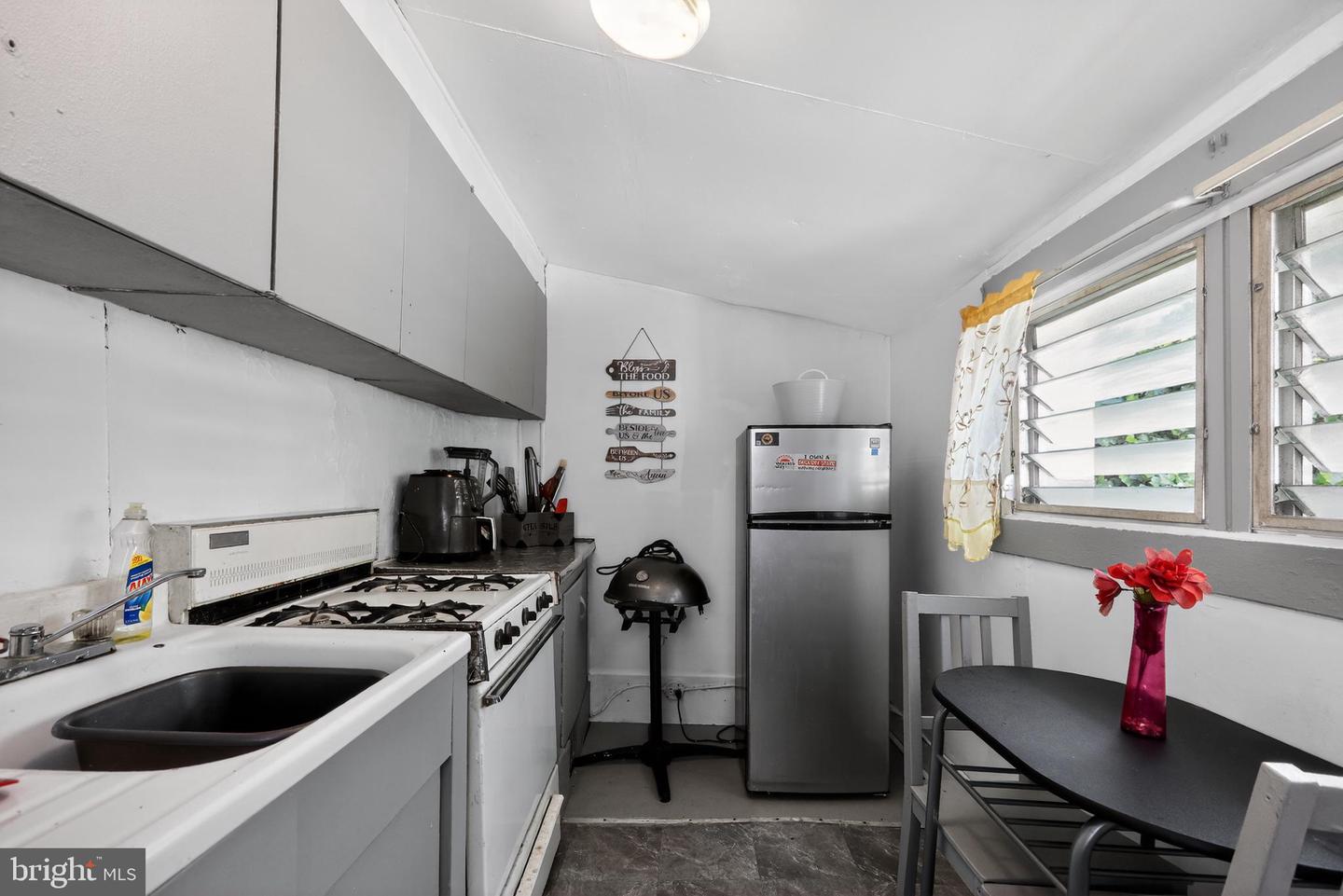 5542 Morris St Property Photo 18