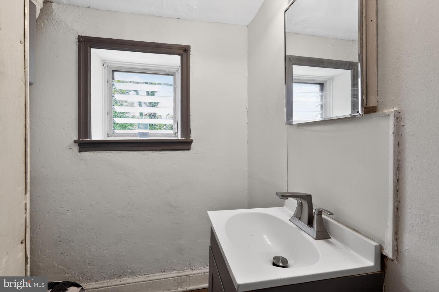 5542 Morris St Property Photo 38
