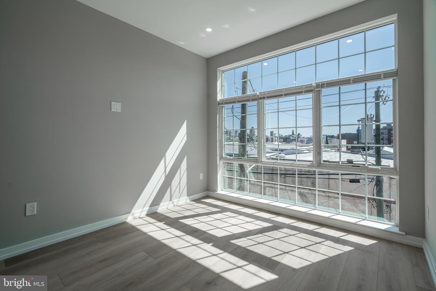 2401 Washington Ave #3g Property Photo 12