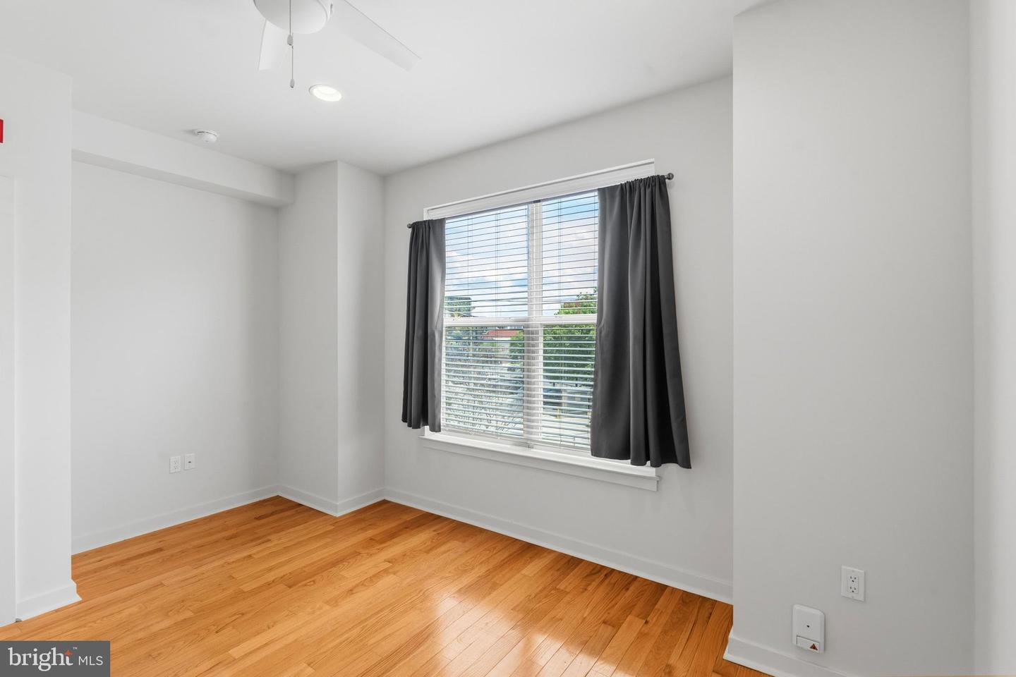 1437 Brown St #2 Property Photo 19