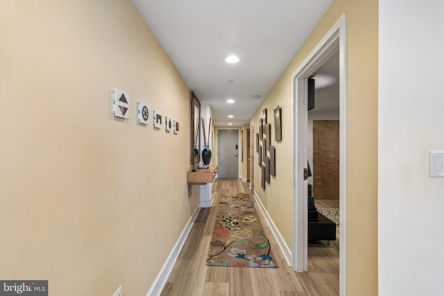 2200 Arch #1214 Property Photo 38