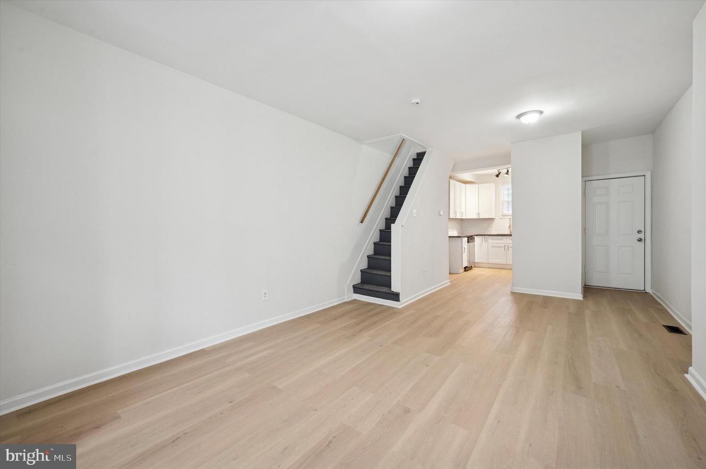 2457 N Patton St Property Photo 7