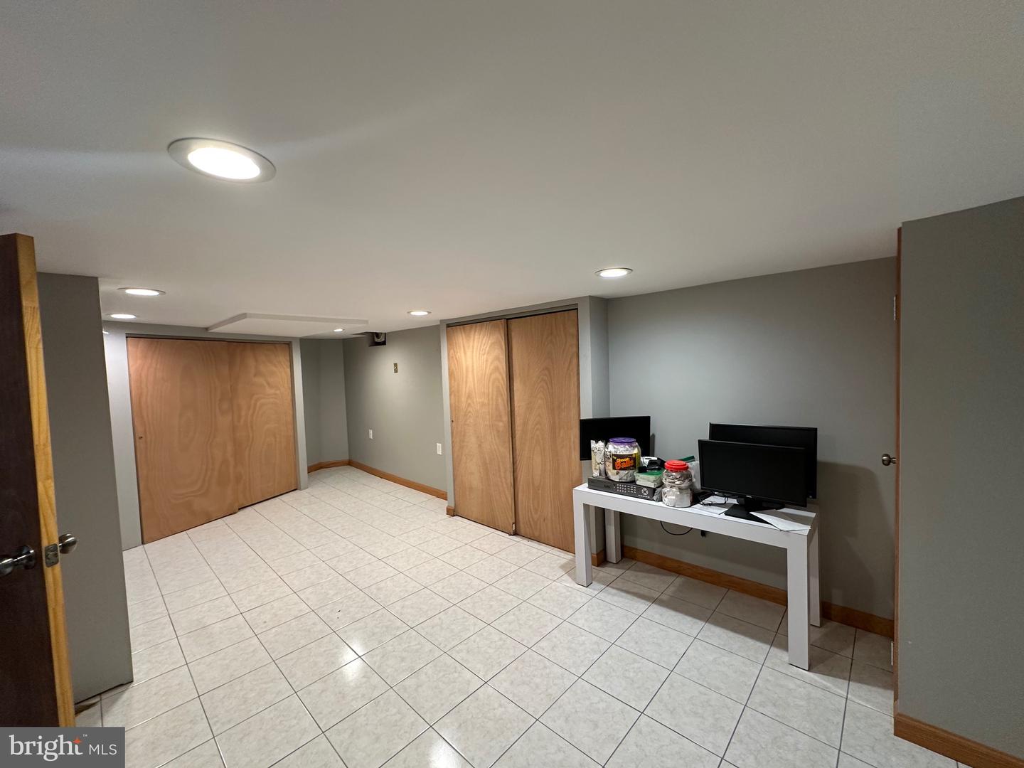 2033 W Passyunk Ave #1st Floor Property Photo 3