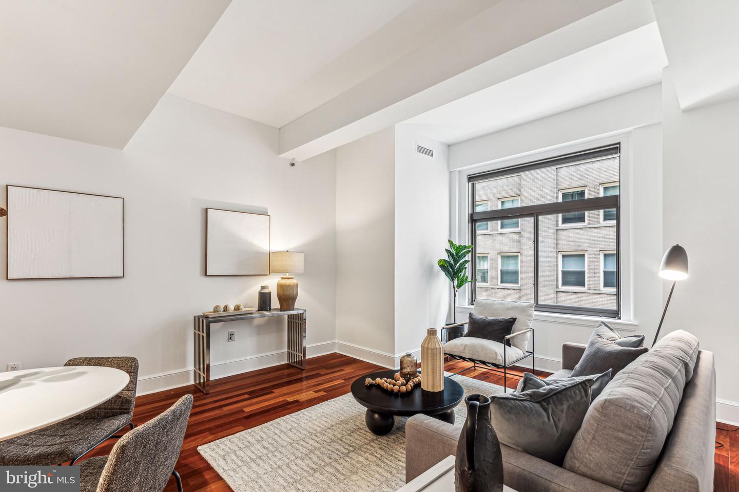 1500 Chestnut St #5e Property Photo 4