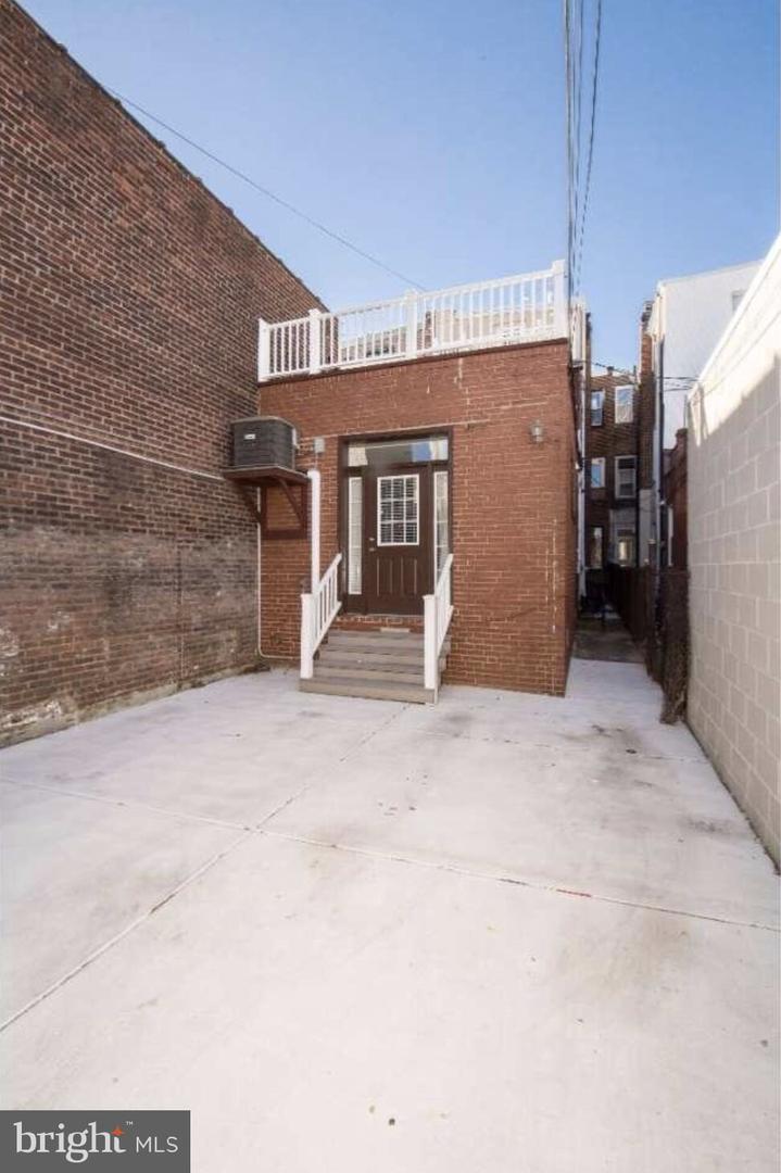 1413 S Broad St Property Photo 9