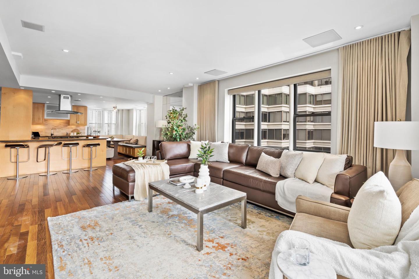 220 W Rittenhouse Sq #18a Property Photo 1