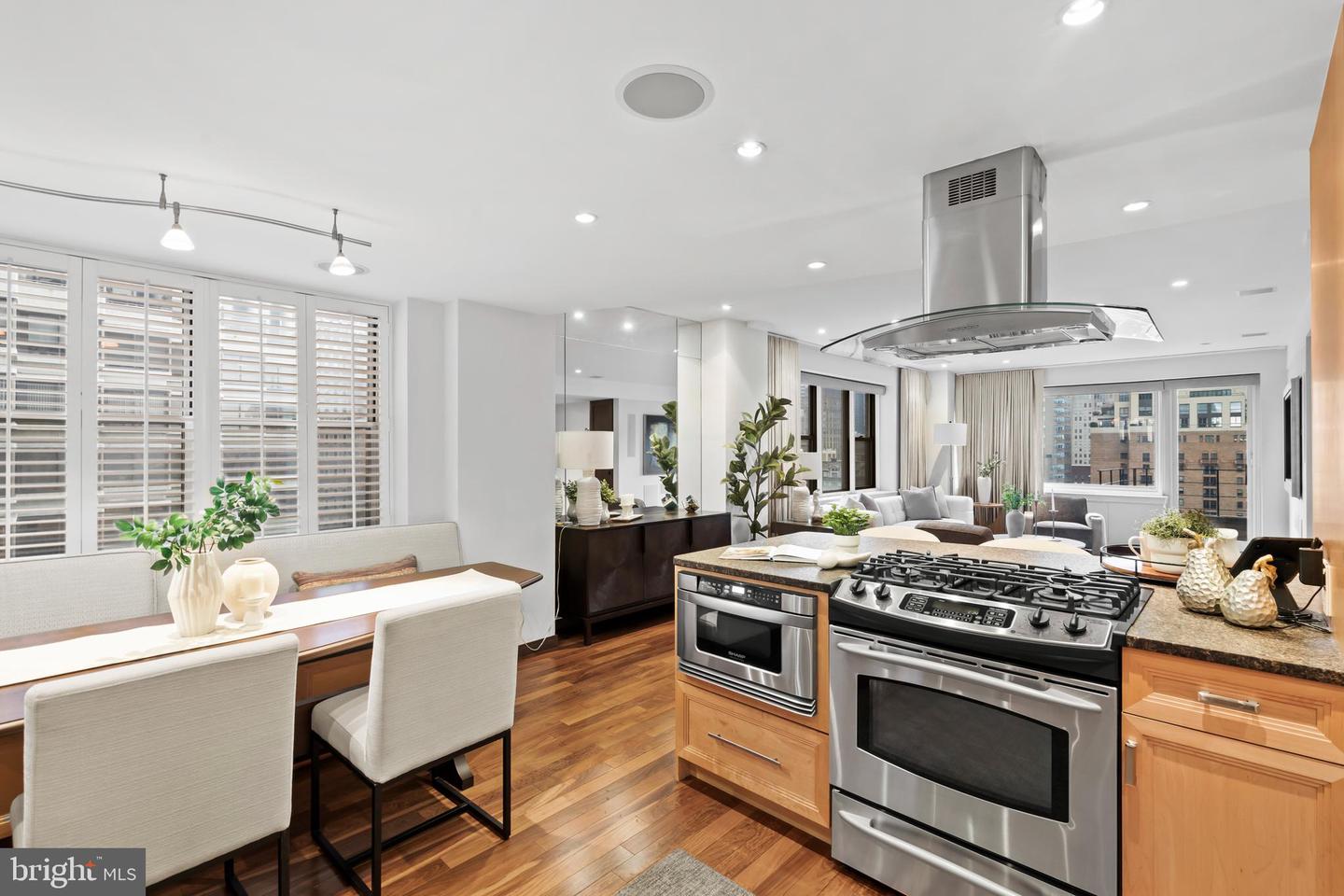 220 W Rittenhouse Sq #18a Property Photo 7