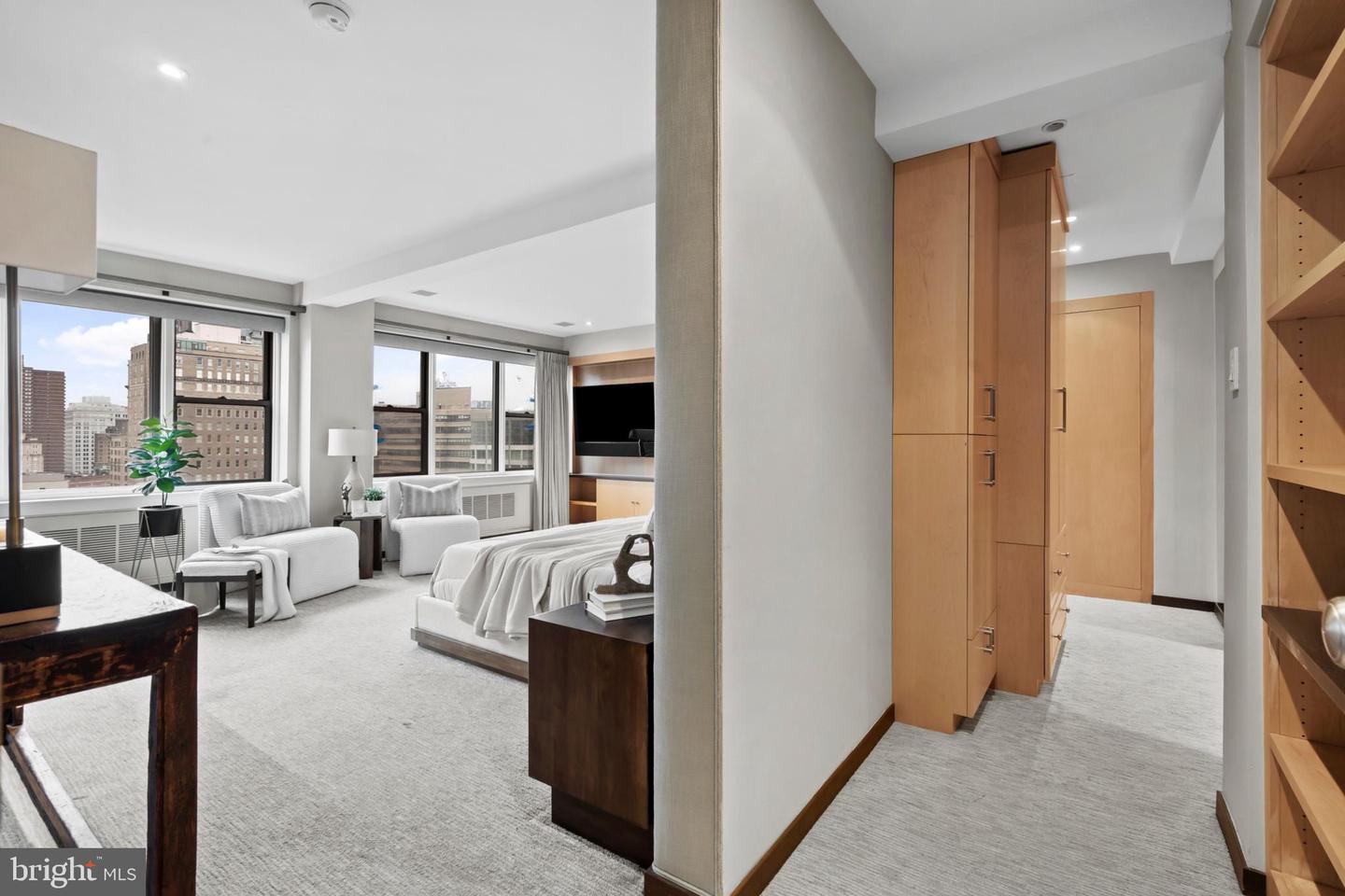 220 W Rittenhouse Sq #18a Property Photo 12