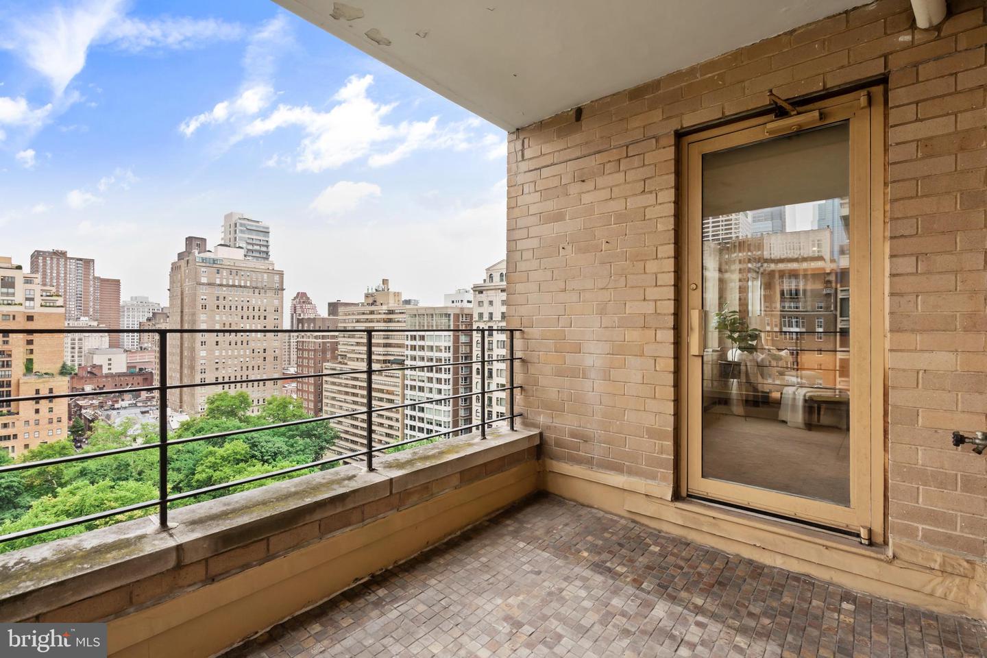 220 W Rittenhouse Sq #18a Property Photo 22