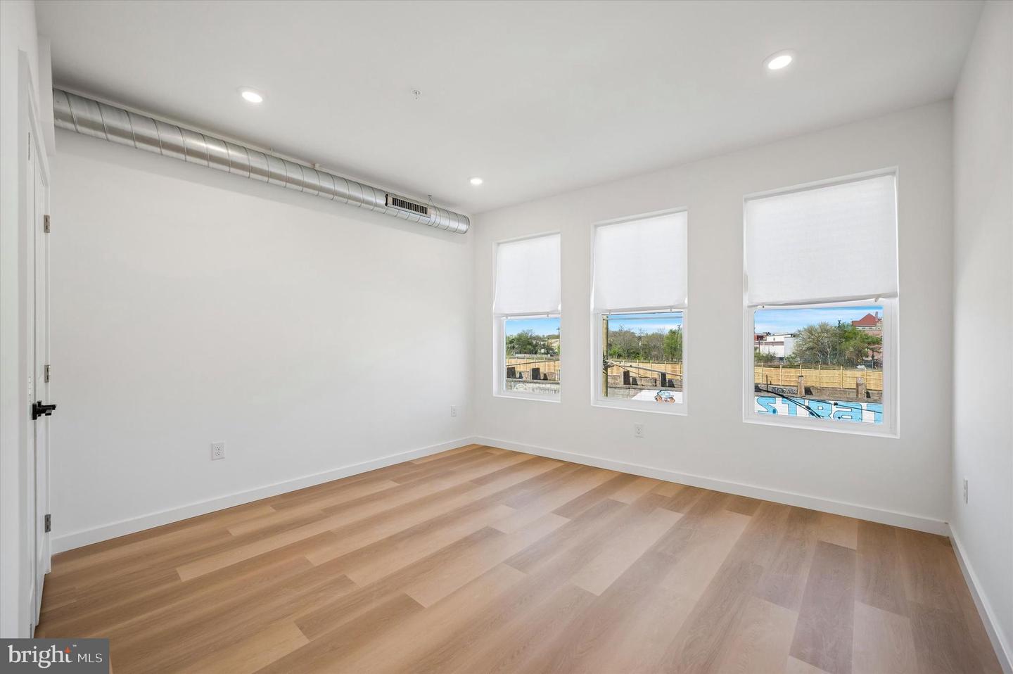 2032 E Lehigh Ave #unit 2 Property Photo 10