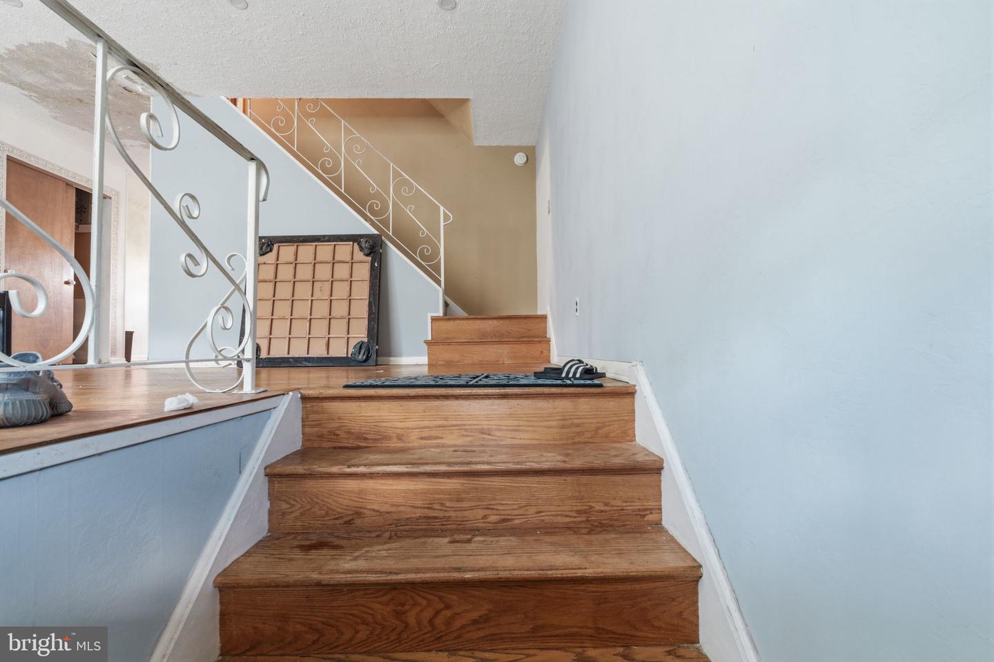 3549 Chalfont Dr Property Photo 4