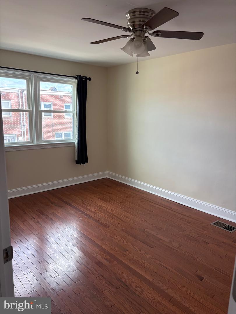 7151 Akron St Property Photo 12