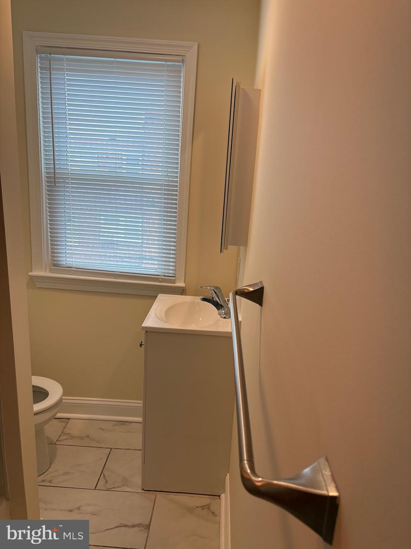 7151 Akron St Property Photo 23