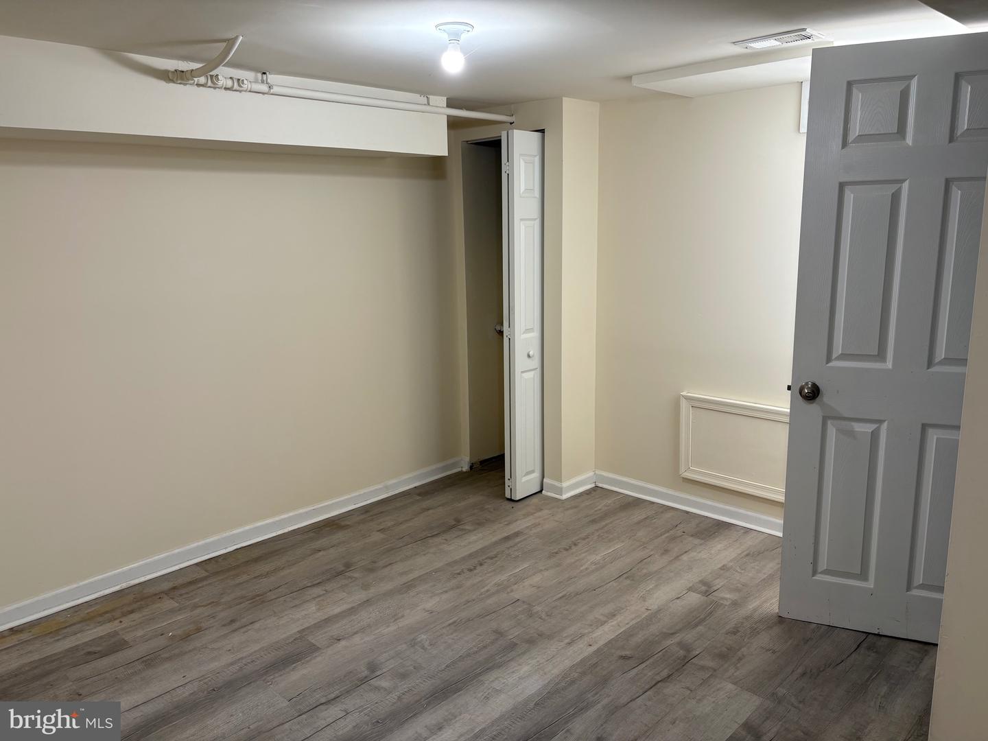 7151 Akron St Property Photo 34