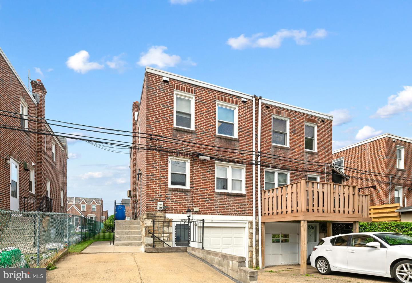 1839 Benson St Property Photo 23