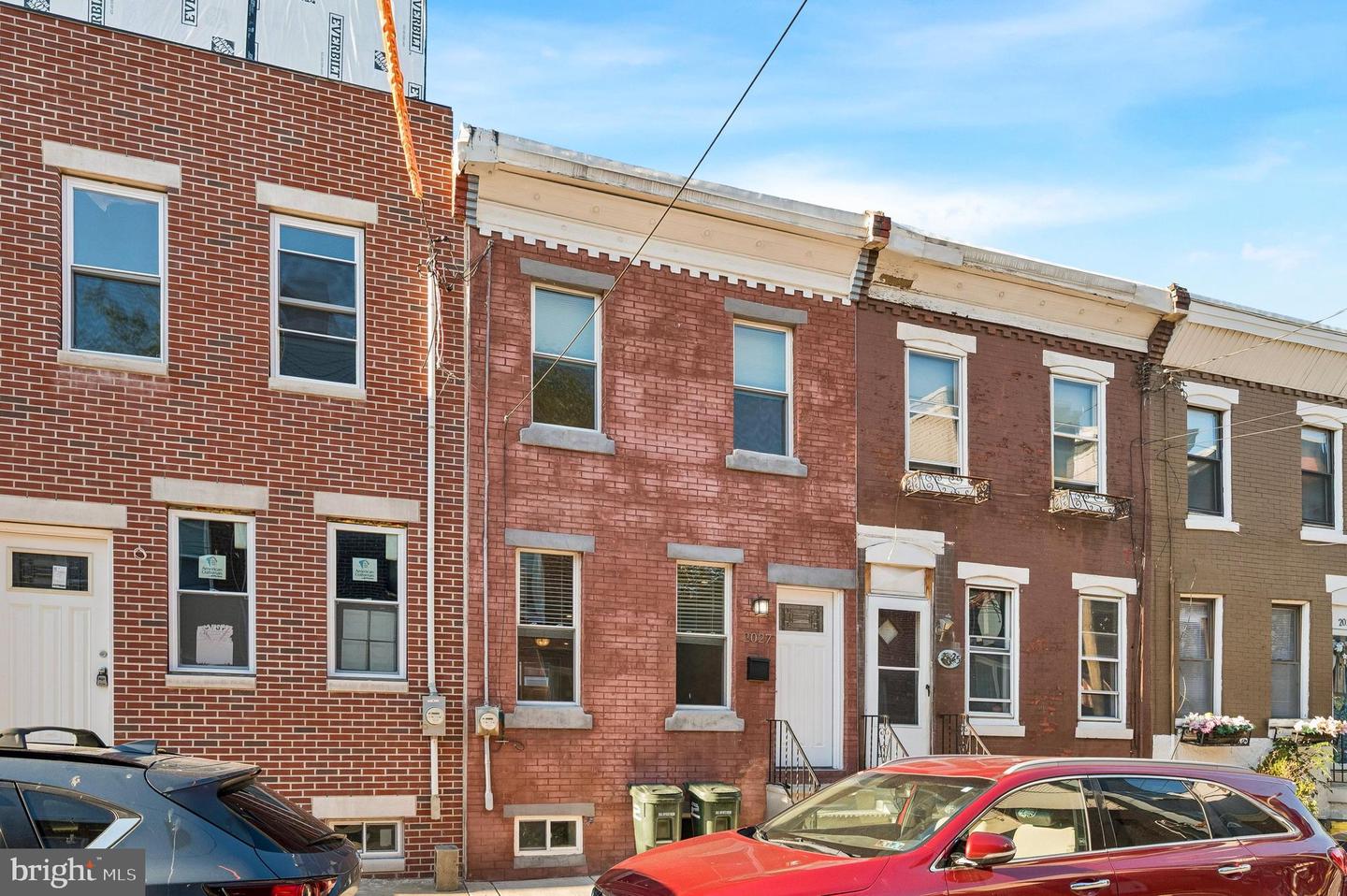 2027 WILDER ST Property Photo 1