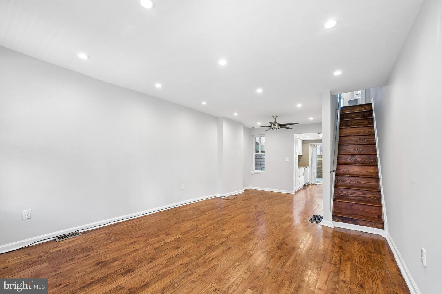 2027 Wilder St Property Photo 2
