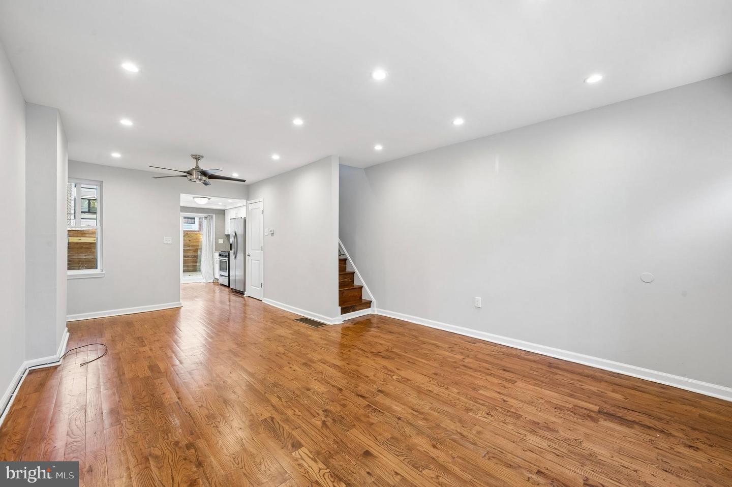 2027 Wilder St Property Photo 5