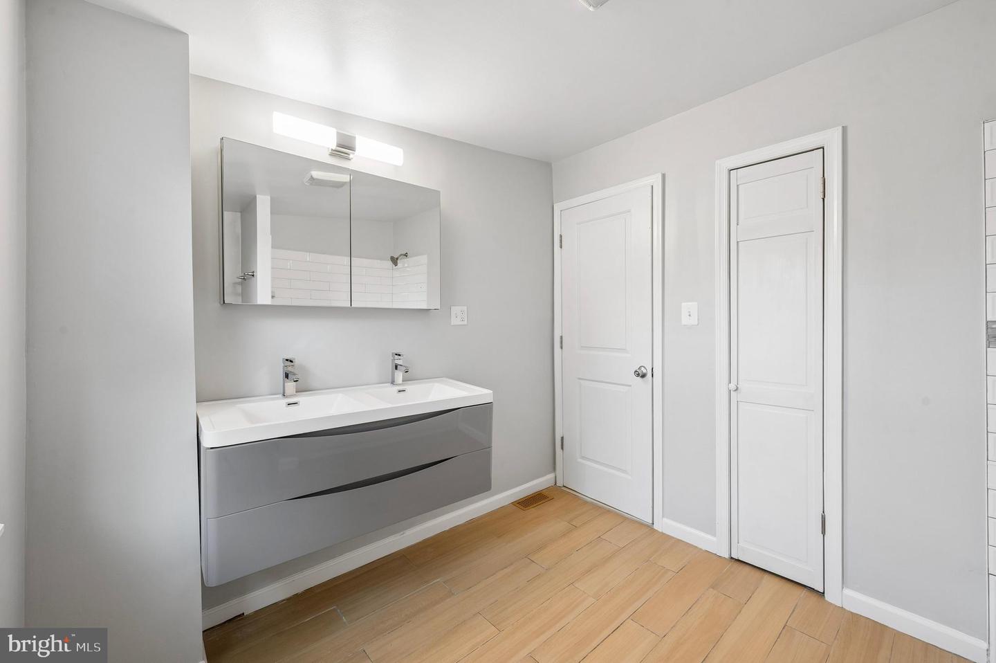 2027 Wilder St Property Photo 10