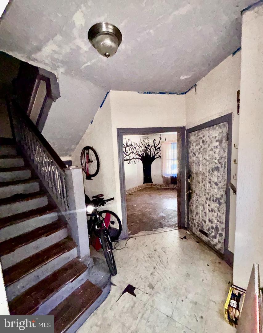 71 E Penn St Property Photo 2