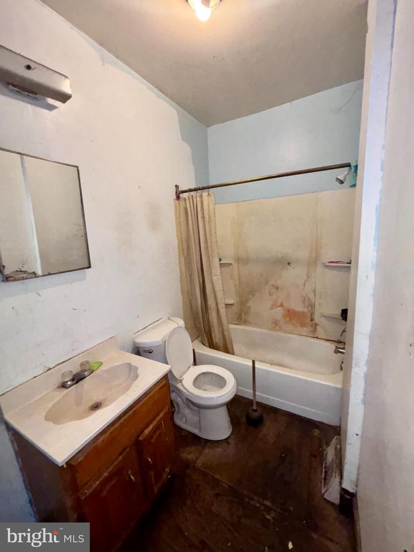 71 E Penn St Property Photo 12