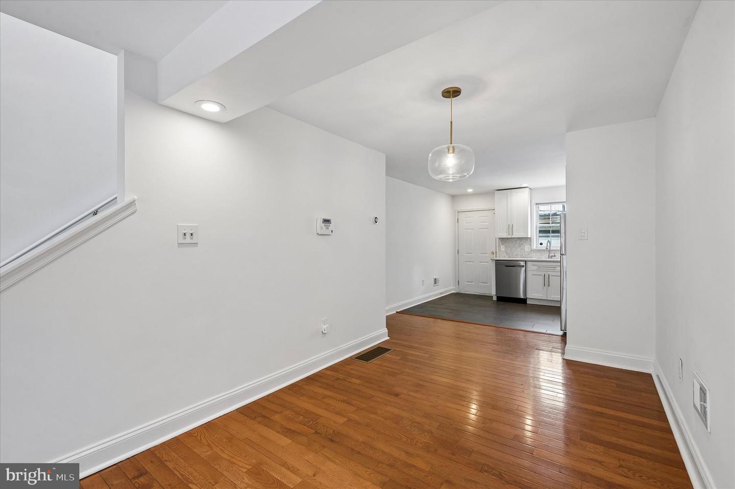 2211 Kimball St Property Photo 3