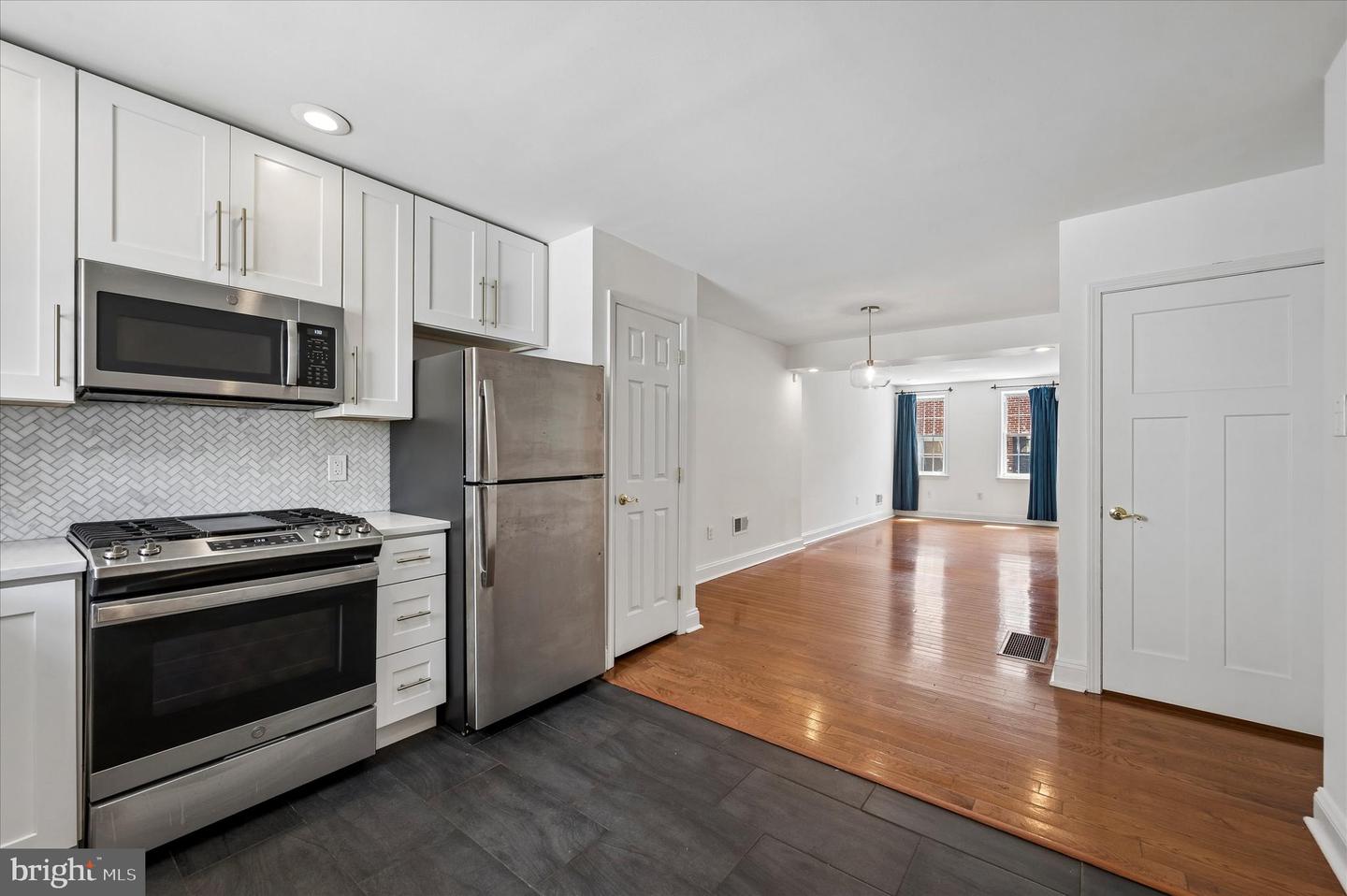 2211 Kimball St Property Photo 10