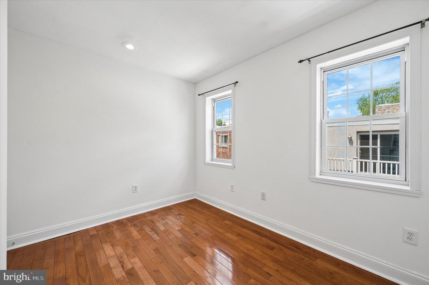 2211 Kimball St Property Photo 26