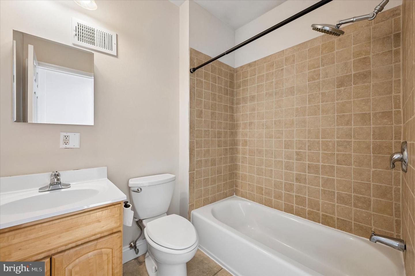 2211 Kimball St Property Photo 28