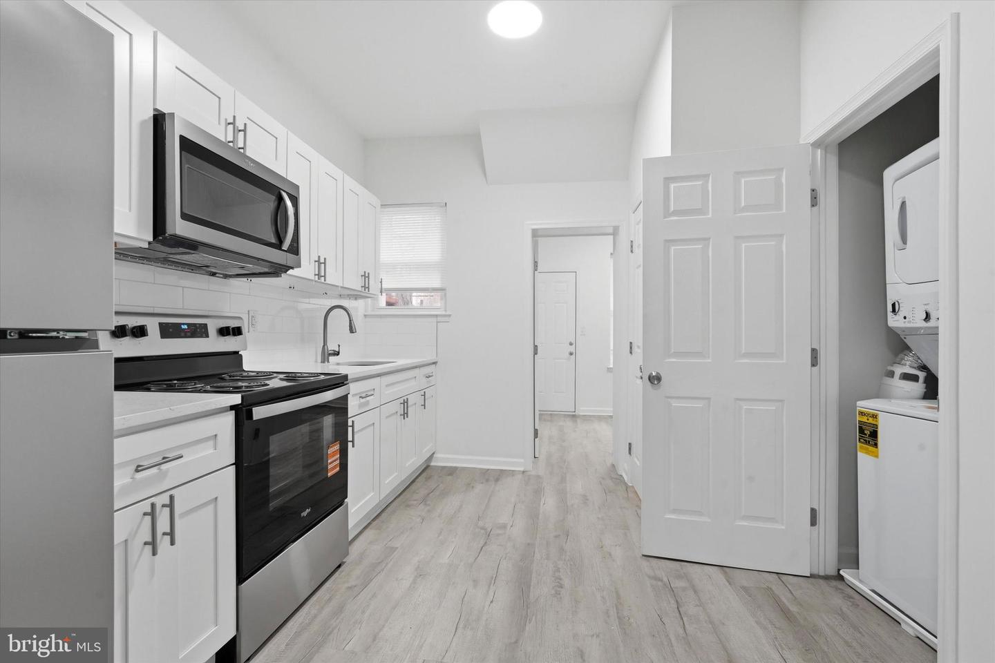 3872 WYALUSING AVE Property Photo 1
