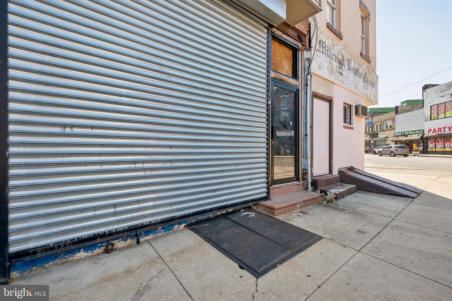 643 N Preston St Property Photo 6