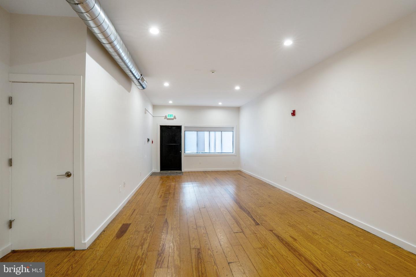 1844 N Front St Property Photo 10