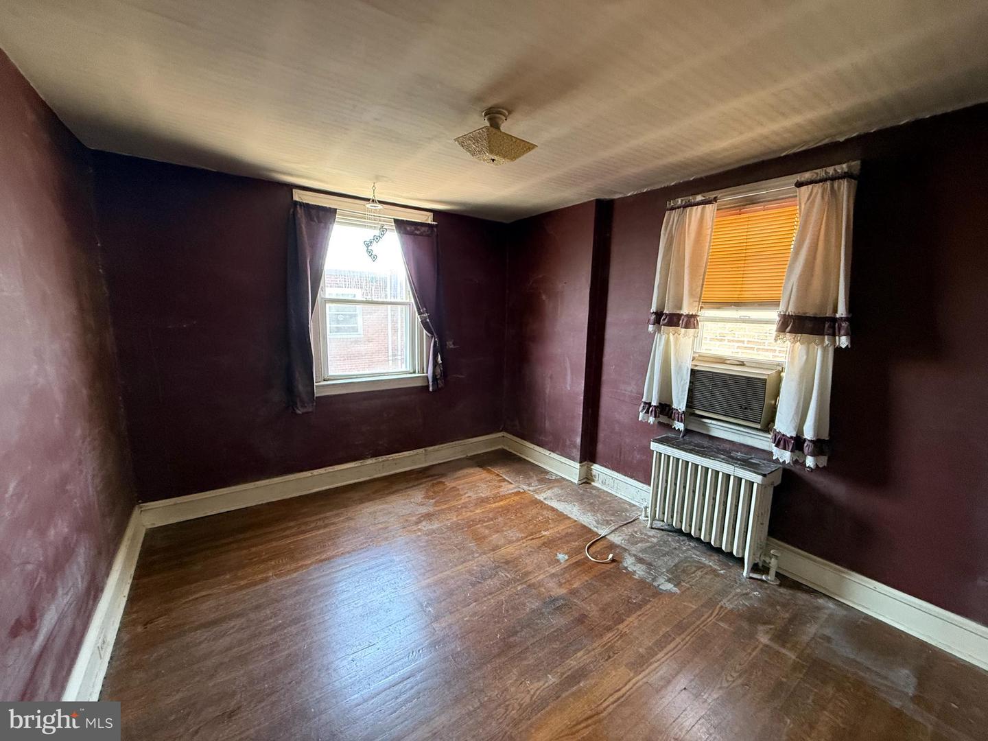 2912-00 Mc Kinley St Property Photo 9
